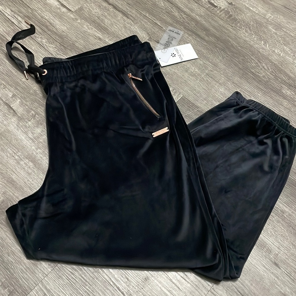 Nine West fleece pants/sweat pants new